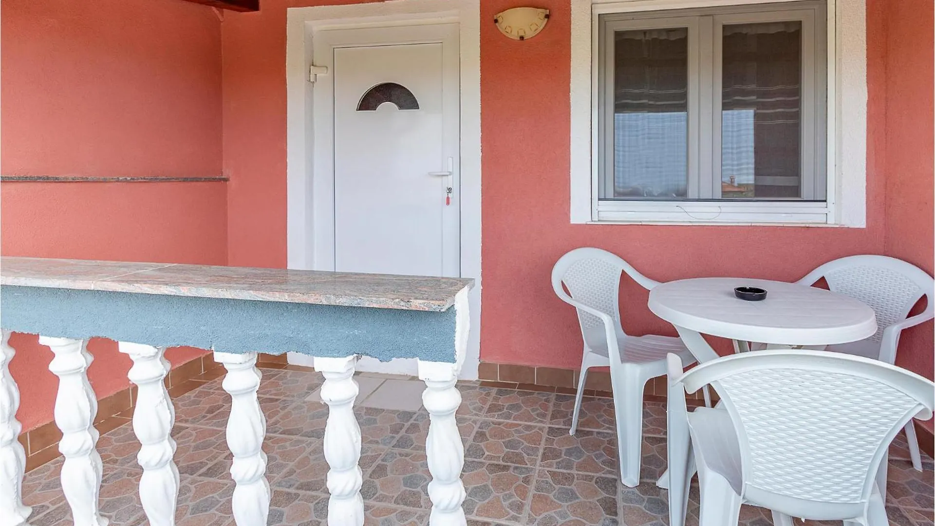 2 Bedroom Cozy Apartment In Vodnjan