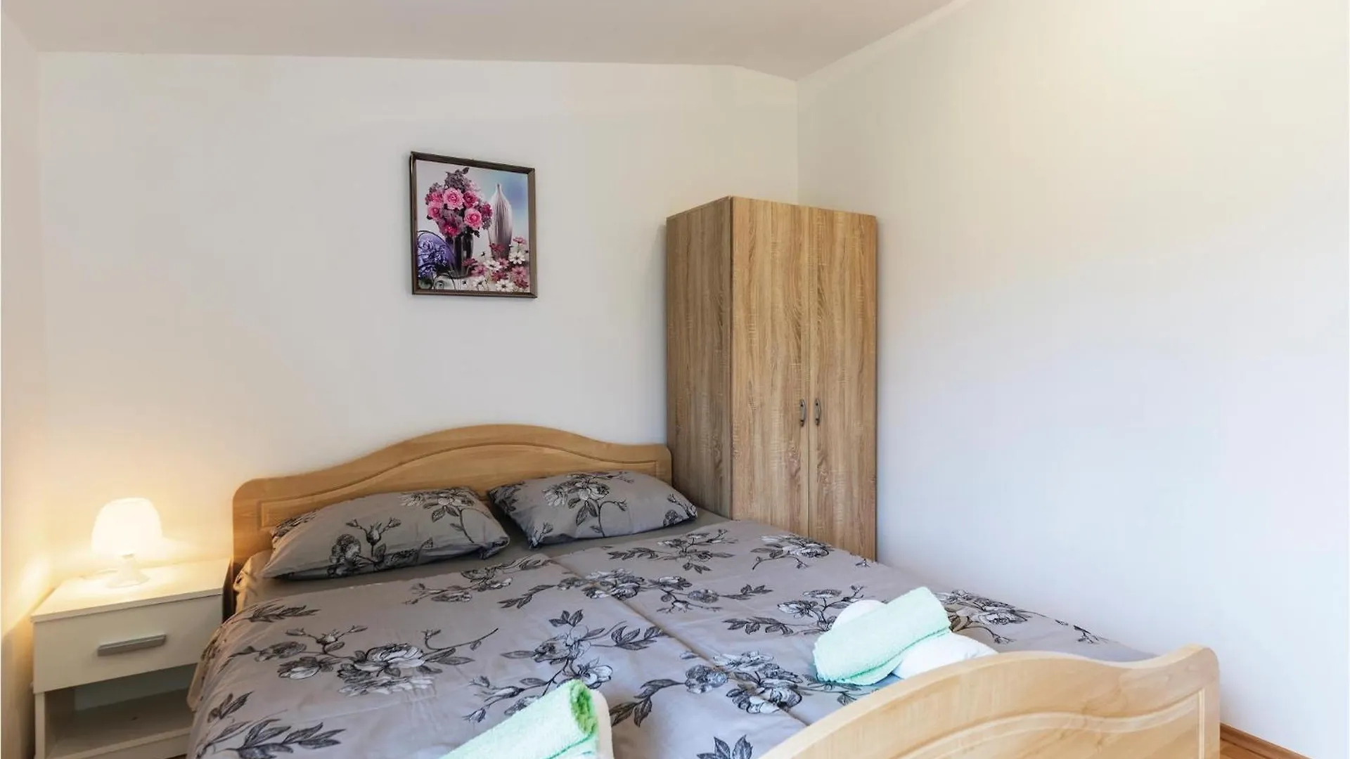 2 Bedroom Cozy Apartment In Vodnjan